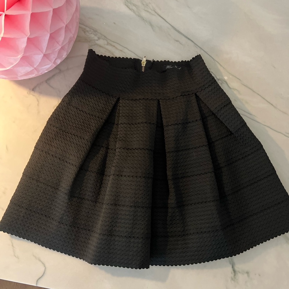 Dry Goods Honey Punch Skirt Black box pleated bandage texture skater skirt sz M